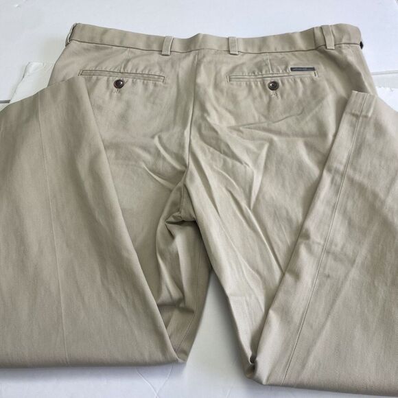 Eddie Bauer Pants Mens Size 34 Tan Cotton Relaxed Fit Wrinkle Resistant Straight - Picture 2 of 15